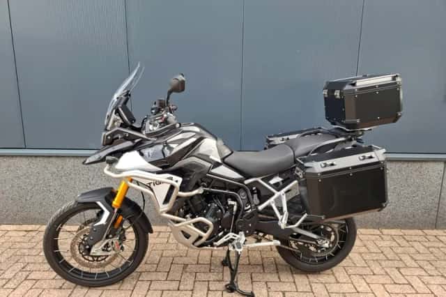 Triumph Tiger 900 Rally PRO (2025) thumbnail 2