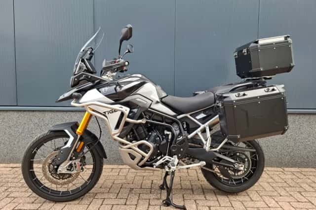 Triumph Tiger 900 Rally PRO (2025) thumbnail 3