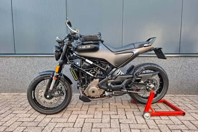 Husqvarna Svartpilen 401 (2022) thumbnail 6