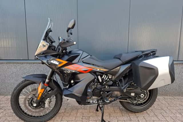 KTM 790 Adventure (2023) thumbnail 3