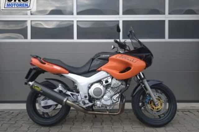 Yamaha TDM 850 (2001) thumbnail 1