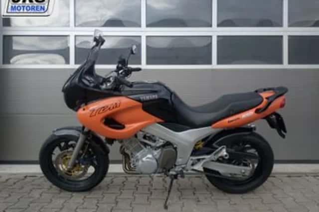 Yamaha TDM 850 (2001) thumbnail 2