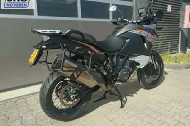 KTM 1190 Adventure (2015) thumbnail 5