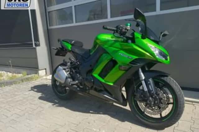 Kawasaki Z1000 (2014) thumbnail 3