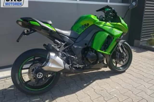 Kawasaki Z1000 (2014) thumbnail 4