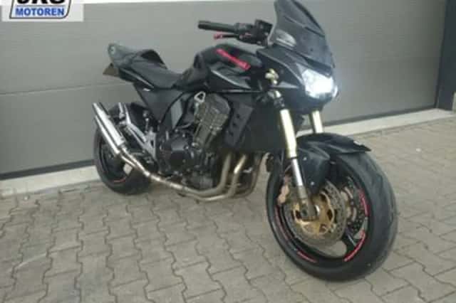 Kawasaki Z1000 (2004) thumbnail 1
