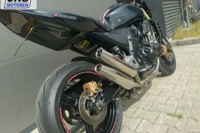 Kawasaki Z1000 (2004) thumbnail 6