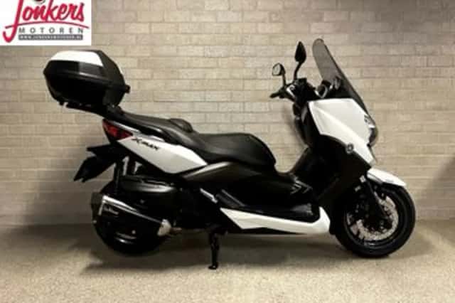 Yamaha X MAX 400 (2015) thumbnail 1