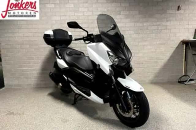 Yamaha X MAX 400 (2015) thumbnail 2