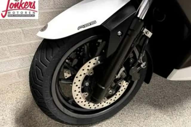 Yamaha X MAX 400 (2015) thumbnail 5