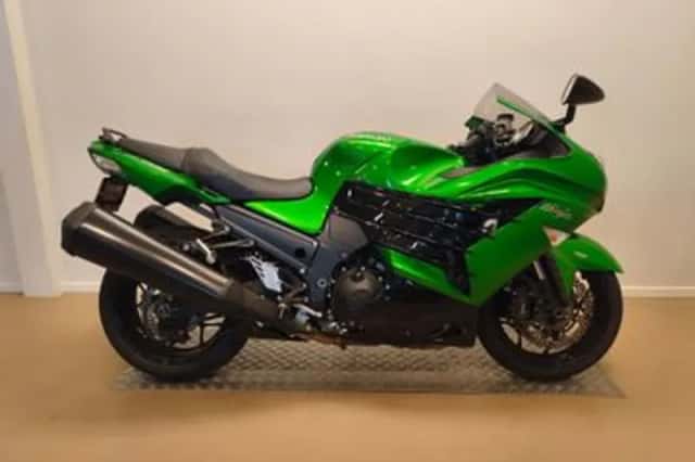 Kawasaki ZZR1400 (2012) thumbnail 1