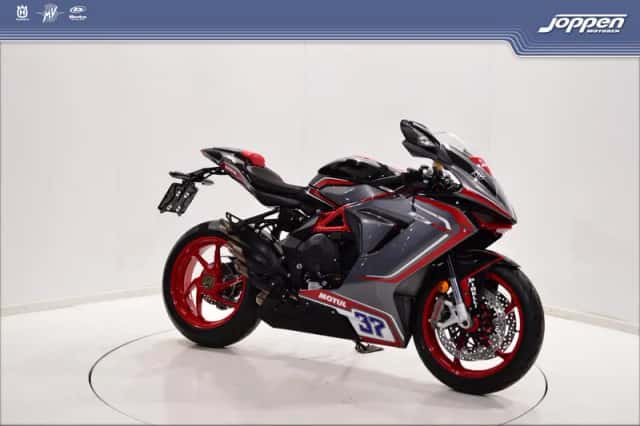 MV Agusta F3 800 (2026) thumbnail 2