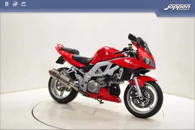 Suzuki SV1000 (2004) thumbnail 2