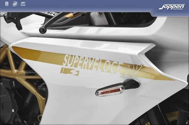 MV Agusta Superveloce (2026) thumbnail 6