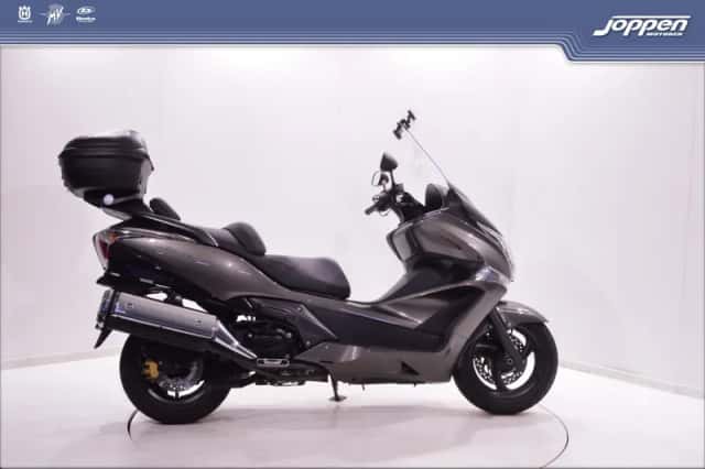 Honda FJS600 Silver Wing (2015) thumbnail 1