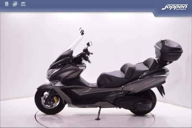 Honda FJS600 Silver Wing (2015) thumbnail 6