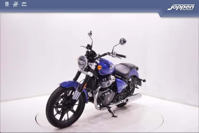Royal Enfield Super Meteor 650 (2026) thumbnail 5