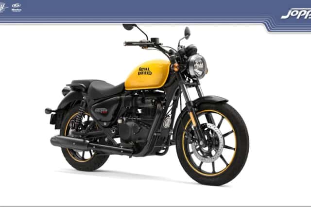 Royal Enfield Meteor Fireball (2026) thumbnail 3
