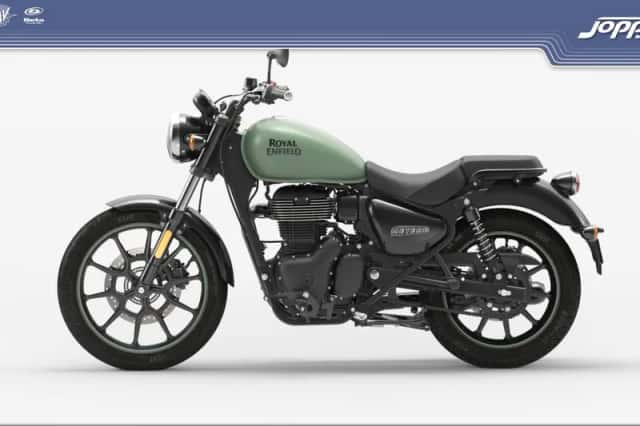 Royal Enfield Meteor Fireball (2026) thumbnail 2