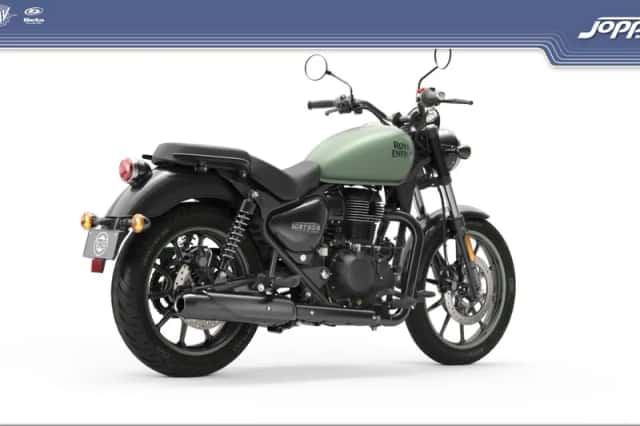 Royal Enfield Meteor Fireball (2026) thumbnail 4