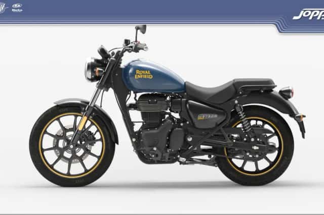 Royal Enfield Meteor Fireball (2026) thumbnail 2