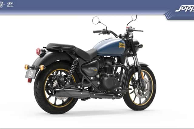 Royal Enfield Meteor Fireball (2026) thumbnail 4
