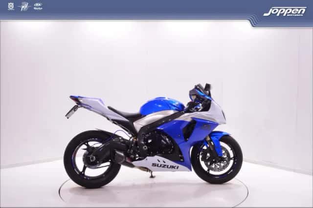 Suzuki GSX-R1000 (2010) thumbnail 1
