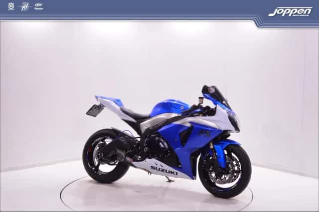 Suzuki GSX-R1000 (2010) thumbnail 2