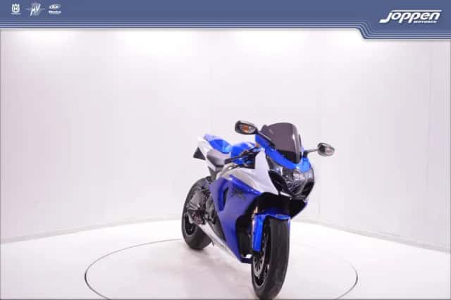 Suzuki GSX-R1000 (2010) thumbnail 3