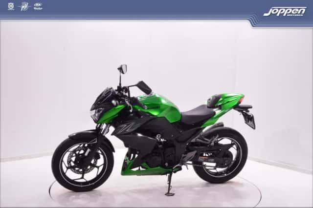 Kawasaki Z300ABS (2016) thumbnail 6