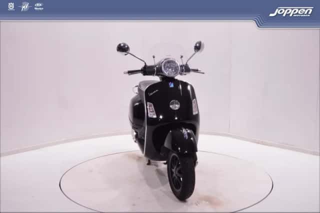 Vespa GTS 250 (2008) thumbnail 3