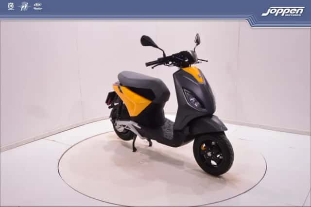 Piaggio 1 Active (2023) thumbnail 2