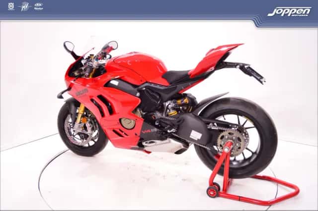 Ducati Panigale V4S (2026) thumbnail 5