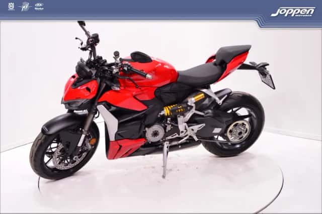 Ducati Streetfighter V2 (2024) thumbnail 5
