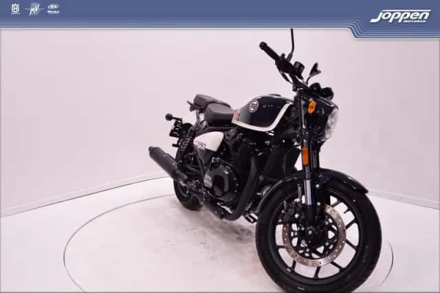 Royal Enfield Shotgun 650 (2026) thumbnail 3