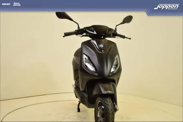 Piaggio 1Plus45kmh (2026) thumbnail 3