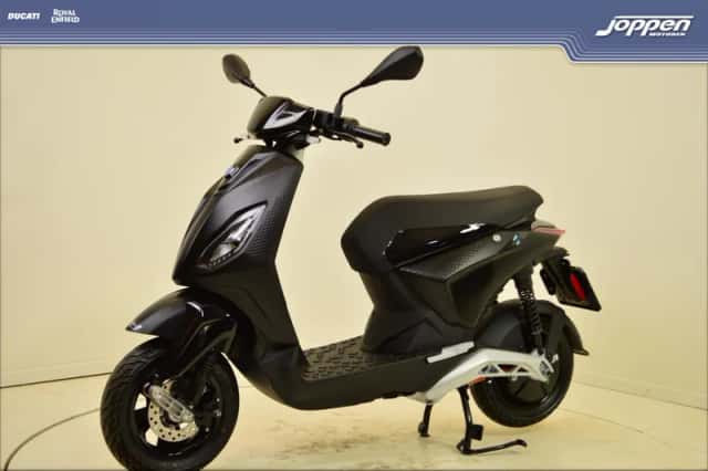 Piaggio 1Plus45kmh (2026) thumbnail 5