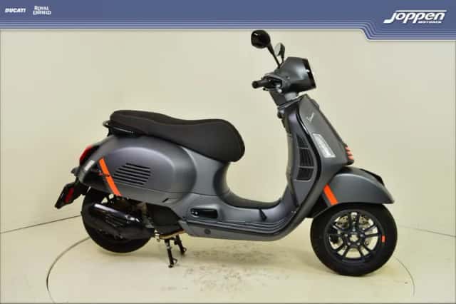 Vespa GTS Supersport 125 (2026) thumbnail 1