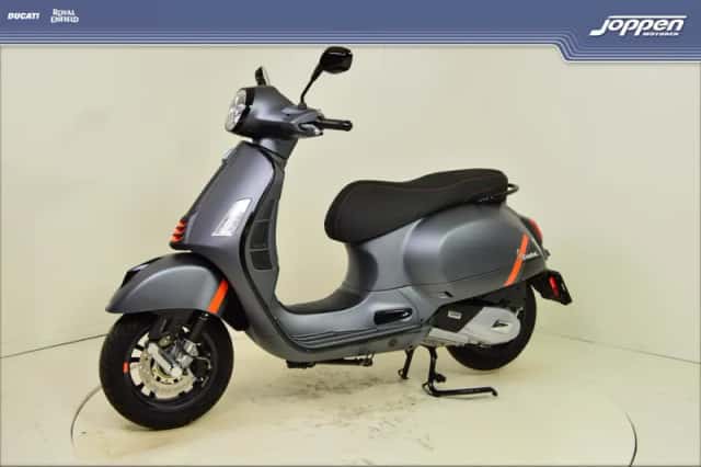 Vespa GTS Supersport 125 (2026) thumbnail 5