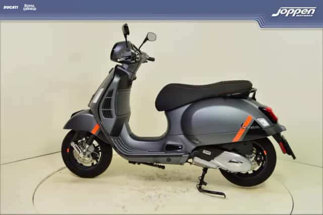 Vespa GTS Supersport 125 (2026) thumbnail 6