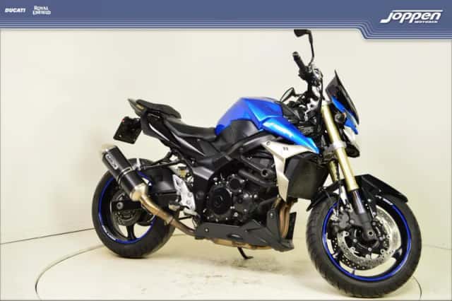 Suzuki GSR750A (2012) thumbnail 2