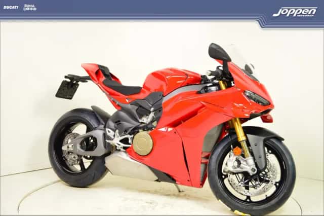 Ducati Panigale V4S (2025) thumbnail 2