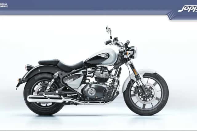 Royal Enfield Super Meteor 650 (2025) thumbnail 5