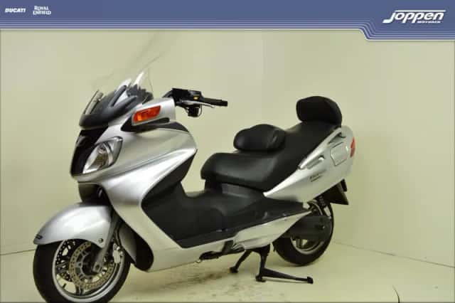 Suzuki AN 650 Burgman (2003) thumbnail 5