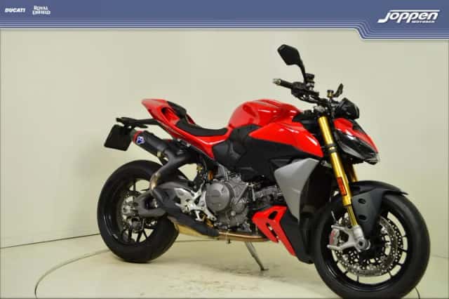 Ducati Streetfighter (2025) thumbnail 2
