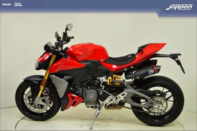 Ducati Streetfighter (2025) thumbnail 6
