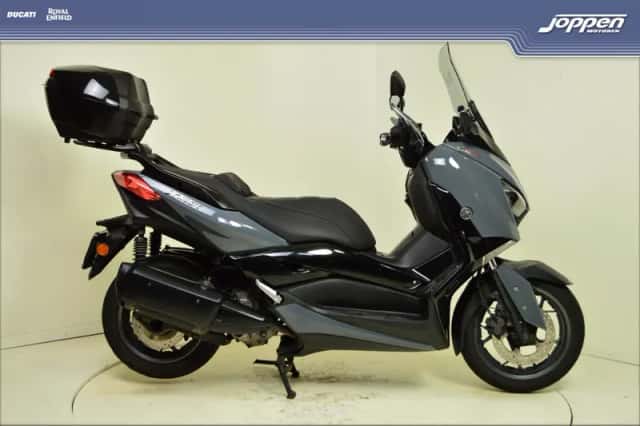Yamaha X-MAX 300 (2021) thumbnail 1
