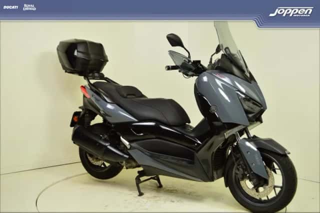 Yamaha X-MAX 300 (2021) thumbnail 2