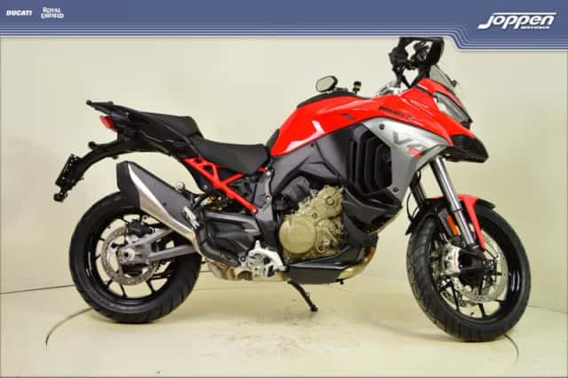 Ducati Multistrada V4S (2026) thumbnail 1
