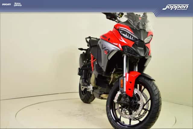 Ducati Multistrada V4S (2026) thumbnail 3